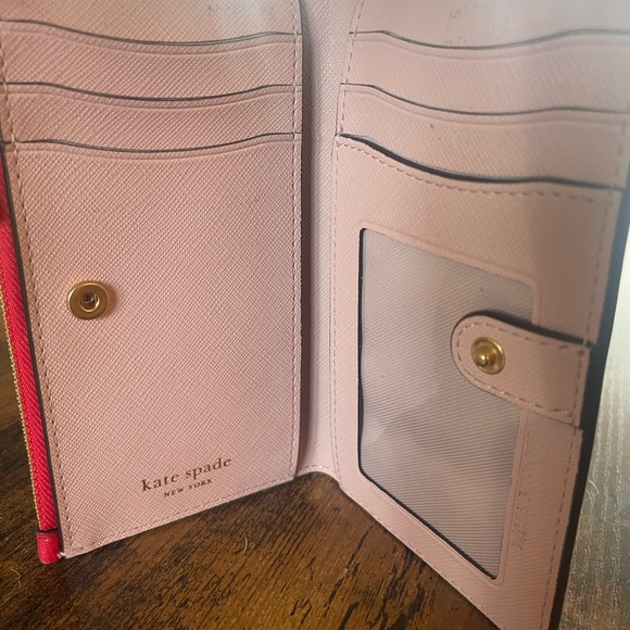 Kate Spade New York Slim bifold Wallet-gold hardware. Barely used! - Picture 3 of 3